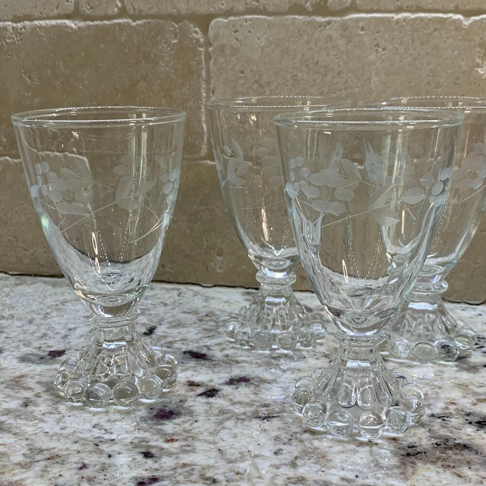 Vintage Anchor Hocking Set of 4 Boopie Glasses Measures- 4.5” H x 2.5”D
